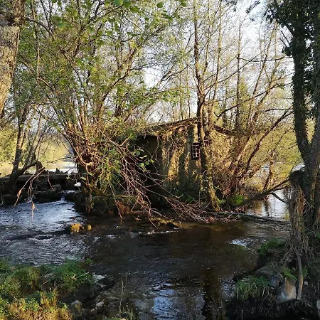 Casas Da Azenha Do Rio *
