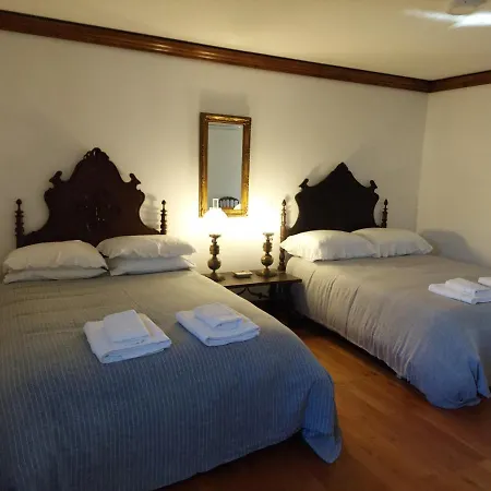 Casas Da Azenha Do Rio *