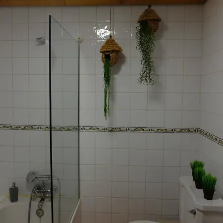 Casas Da Azenha Do Rio Barreiros (Amares)