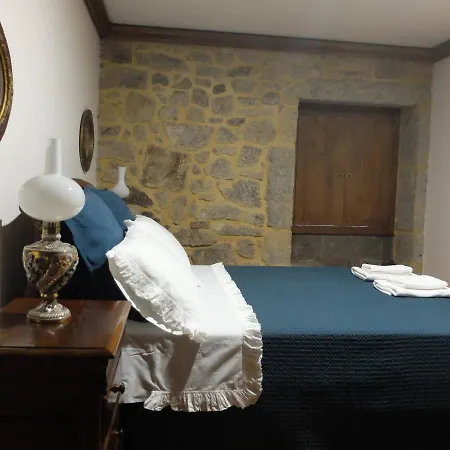 Casas Da Azenha Do Rio *