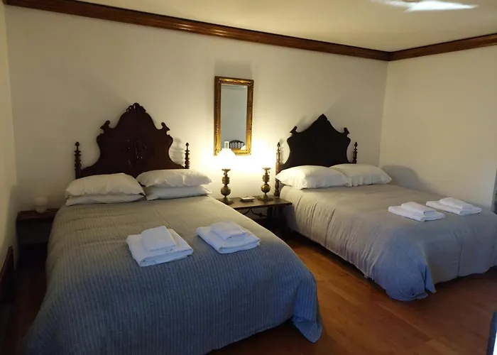 Casas Da Azenha Do Rio *