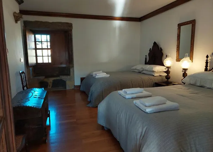 Casas Da Azenha Do Rio *